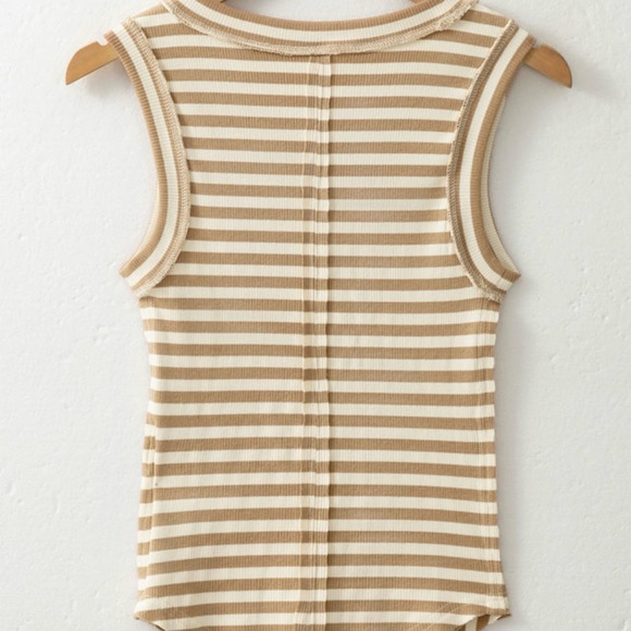 ⭐️Striped Sleeveless Top - Tan and Cream - Picture 2 of 8